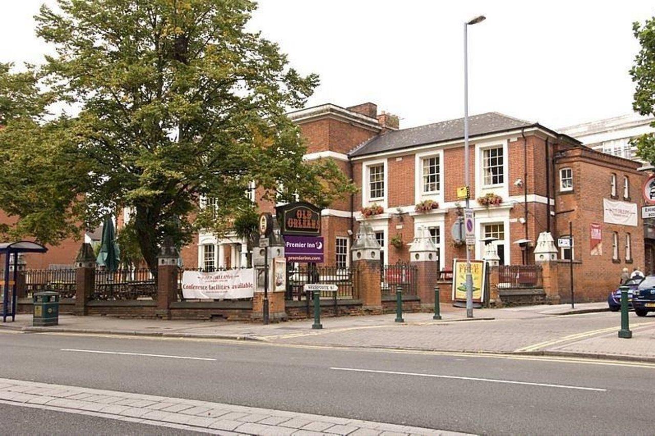 Premier Inn Birmingham City Centre Broad Street エクステリア 写真